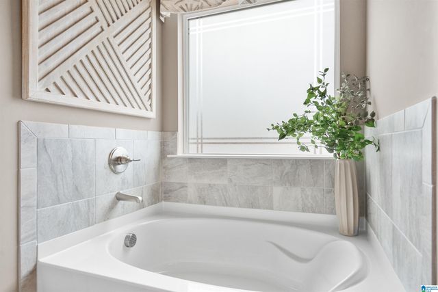 548 PINE VALLEY TRAIL, Columbiana, AL 35051