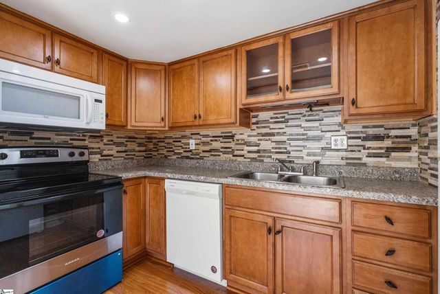 3706 E North Street Unit G3, Greenville, SC 29615