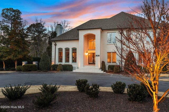 911 White Horse Drive, Greenville, NC 27834