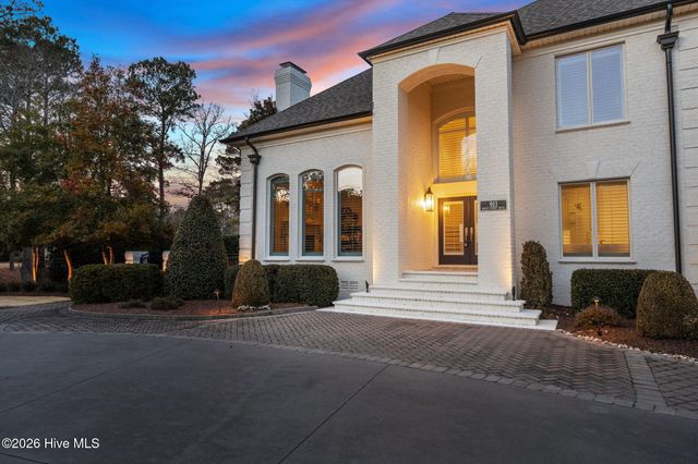 911 White Horse Drive, Greenville, NC 27834