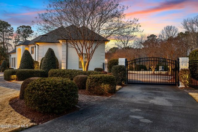 911 White Horse Drive, Greenville, NC 27834