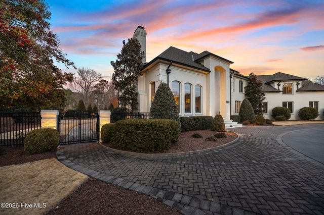 911 White Horse Drive, Greenville, NC 27834