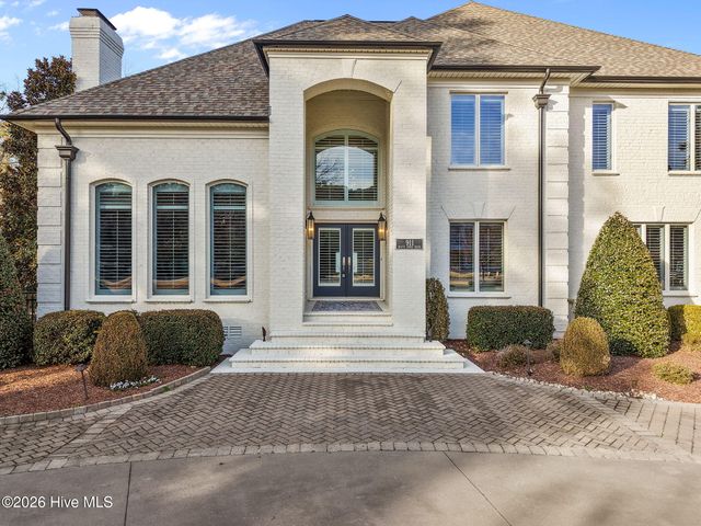 911 White Horse Drive, Greenville, NC 27834