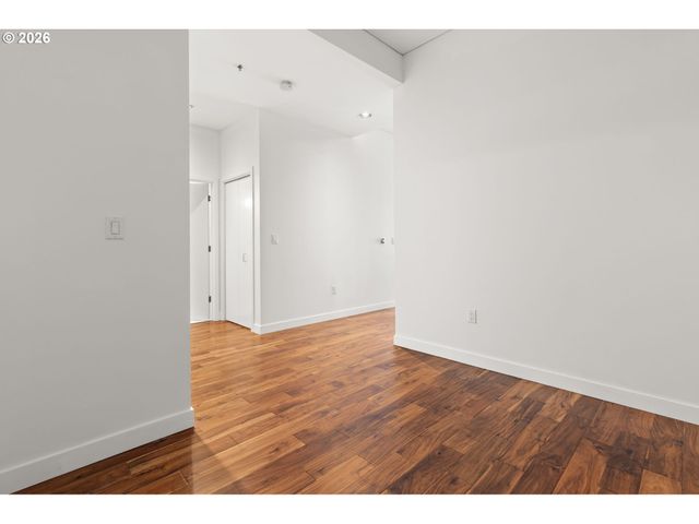 922 Nw 11TH Ave 514, Portland, OR 97209