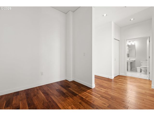 922 Nw 11TH Ave 514, Portland, OR 97209
