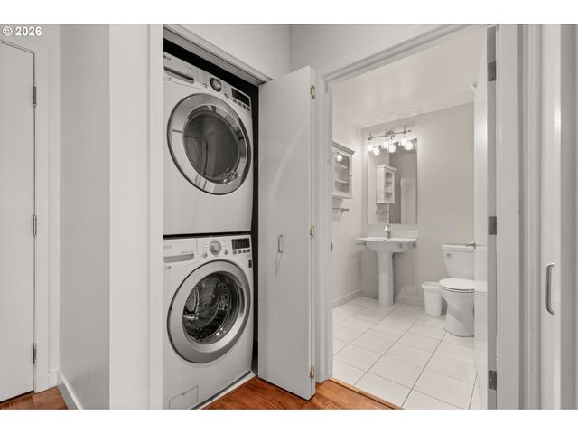 922 Nw 11TH Ave 514, Portland, OR 97209