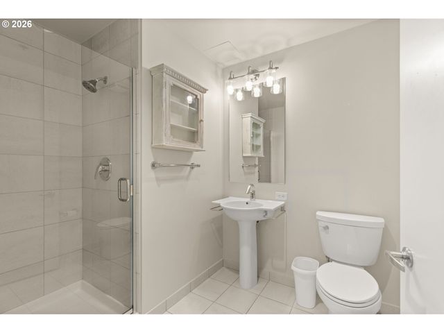922 Nw 11TH Ave 514, Portland, OR 97209