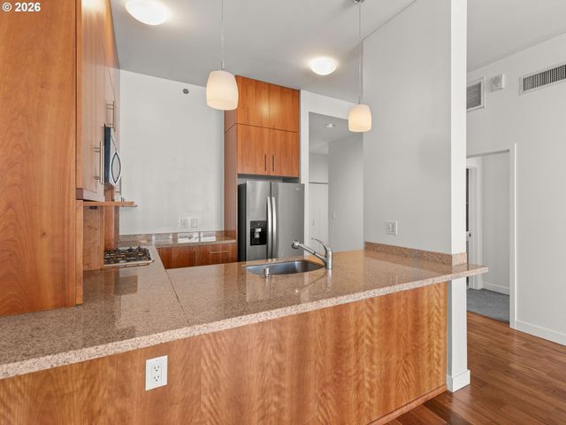 922 Nw 11TH Ave 514, Portland, OR 97209
