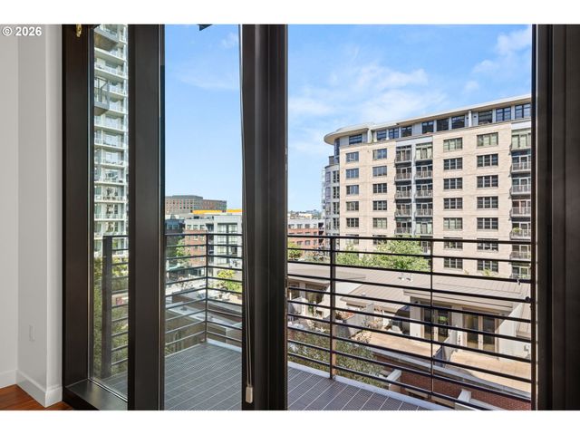 922 Nw 11TH Ave 514, Portland, OR 97209
