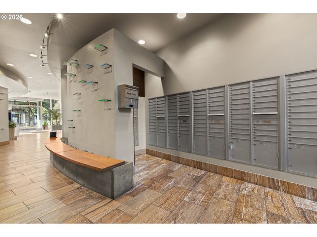 922 Nw 11TH Ave 514, Portland, OR 97209