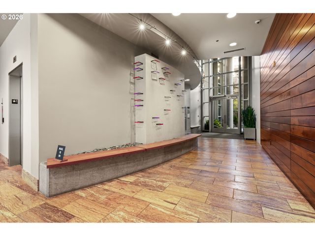 922 Nw 11TH Ave 514, Portland, OR 97209