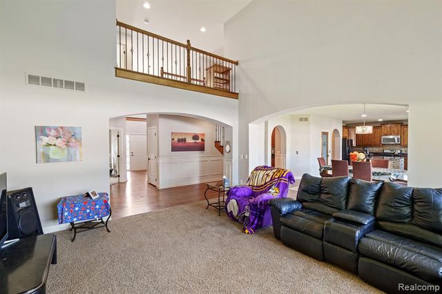 39122 Nautical Lane, Harrison Twp, MI 48045