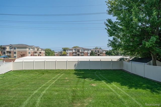 39122 Nautical Lane, Harrison Twp, MI 48045