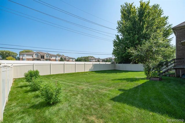 39122 Nautical Lane, Harrison Twp, MI 48045