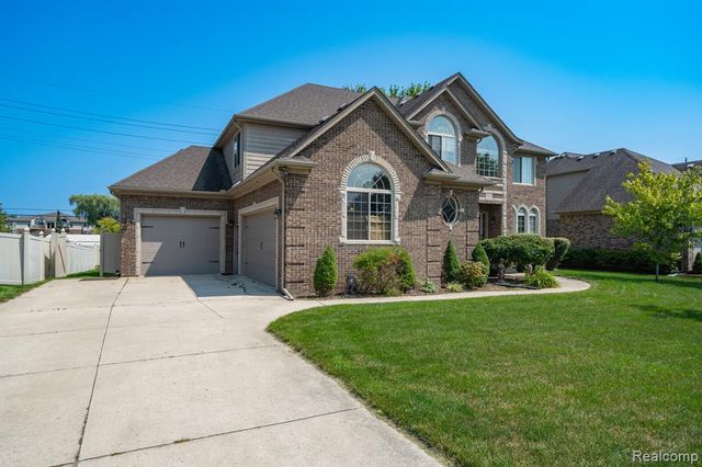 39122 Nautical Lane, Harrison Twp, MI 48045
