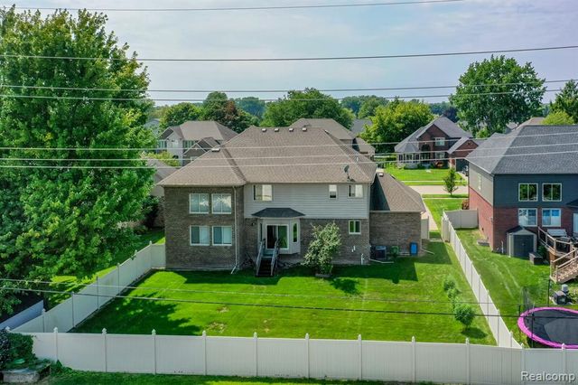 39122 Nautical Lane, Harrison Twp, MI 48045