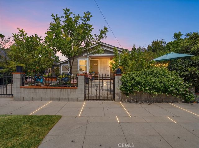 1164 Mentone, Pasadena, CA 91103
