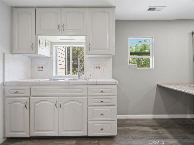 1164 Mentone, Pasadena, CA 91103