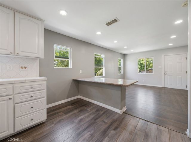 1164 Mentone, Pasadena, CA 91103
