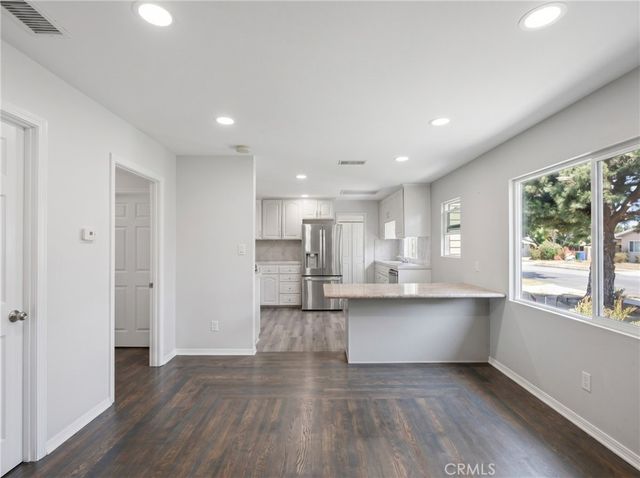 1164 Mentone, Pasadena, CA 91103