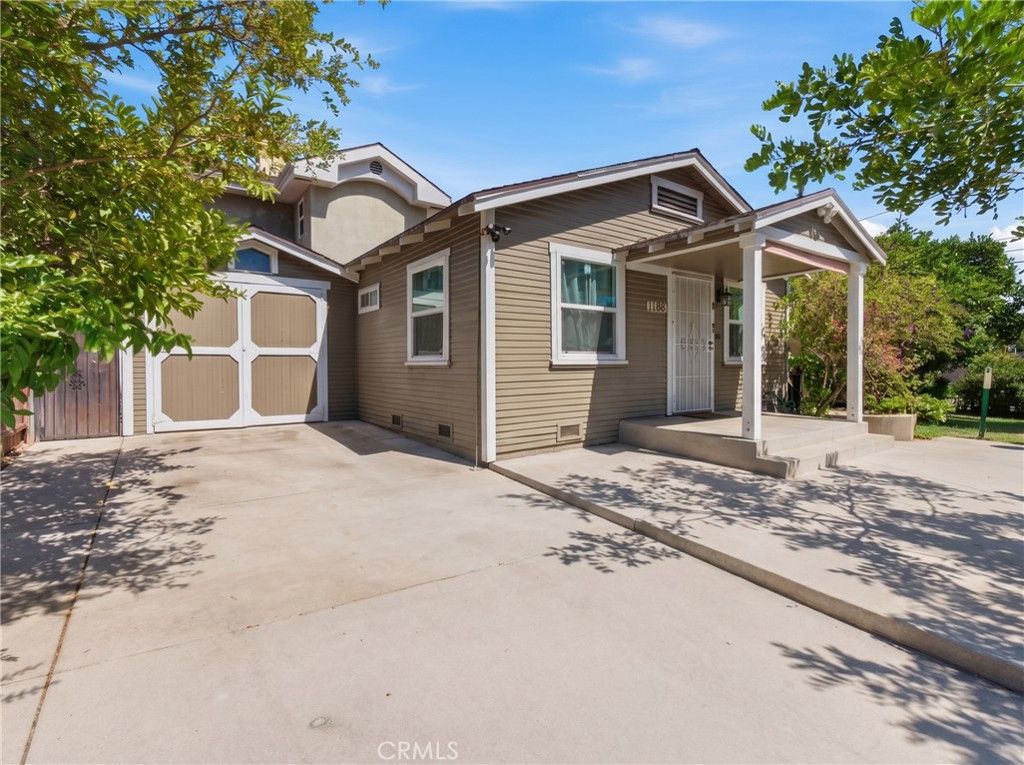 1164 Mentone, Pasadena, CA 91103