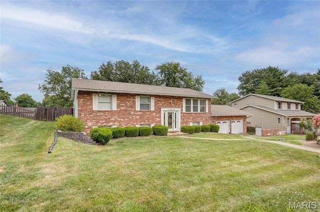1810 Montview Avenue, Godfrey, IL 62035