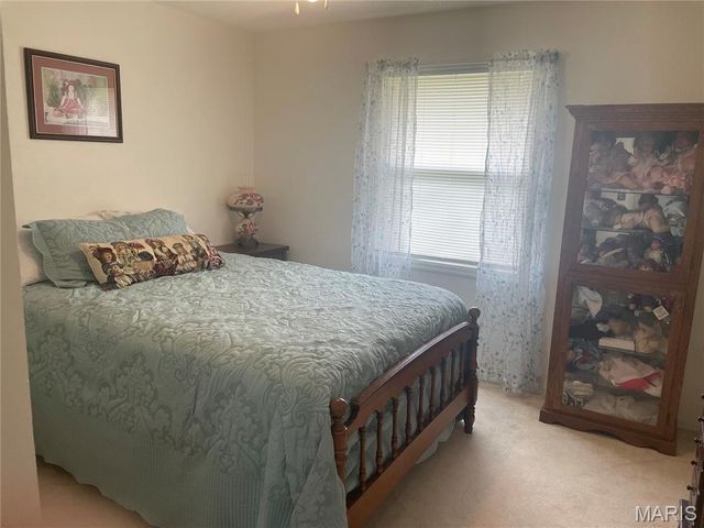 1810 Montview Avenue, Godfrey, IL 62035