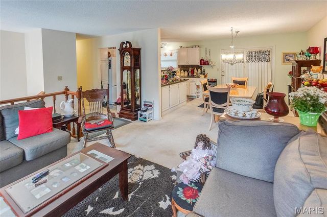 1810 Montview Avenue, Godfrey, IL 62035