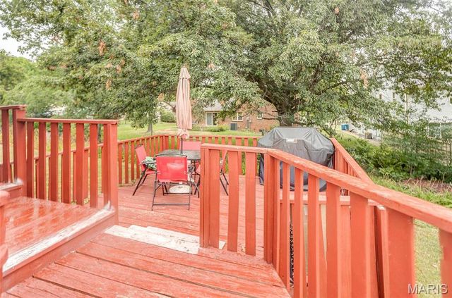 1810 Montview Avenue, Godfrey, IL 62035