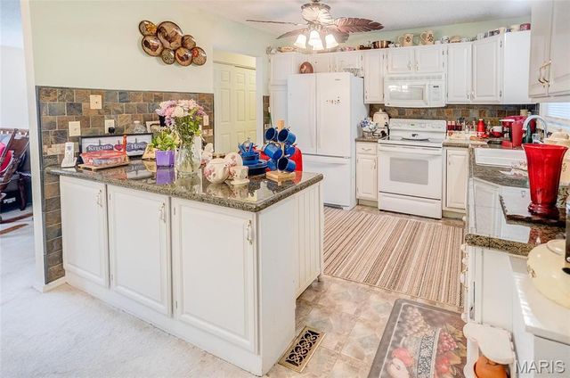 1810 Montview Avenue, Godfrey, IL 62035