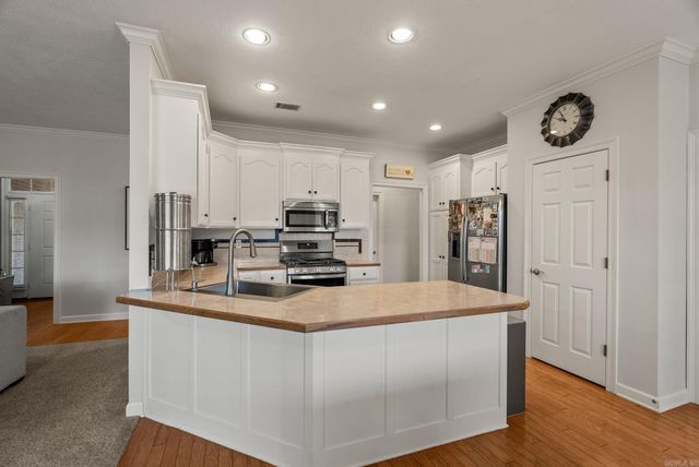 2775 Silver Crest Drive, Conway, AR 72034