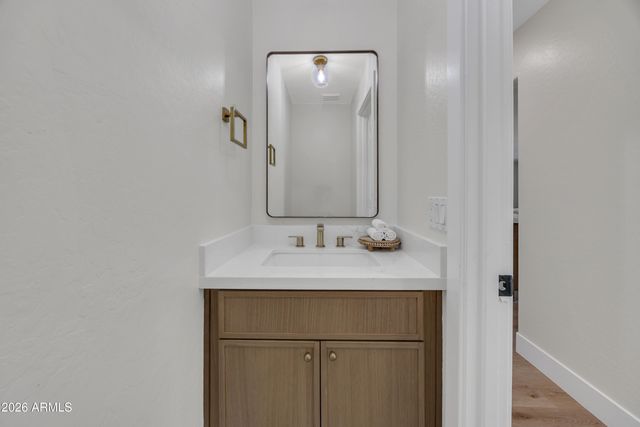 9035 W YUKON Drive, Peoria, AZ 85382