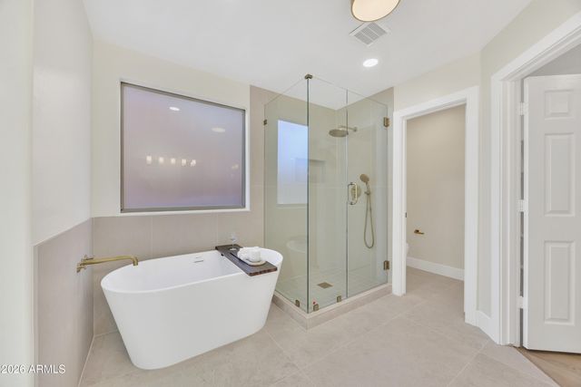 9035 W YUKON Drive, Peoria, AZ 85382