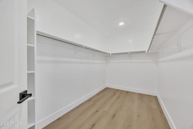 9035 W YUKON Drive, Peoria, AZ 85382