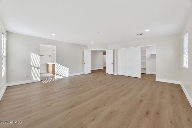 9035 W YUKON Drive, Peoria, AZ 85382