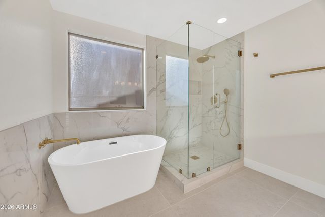 9035 W YUKON Drive, Peoria, AZ 85382