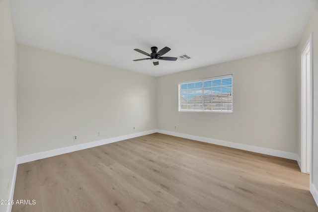 9035 W YUKON Drive, Peoria, AZ 85382