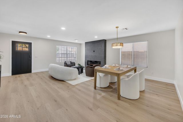 9035 W YUKON Drive, Peoria, AZ 85382