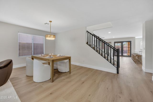 9035 W YUKON Drive, Peoria, AZ 85382