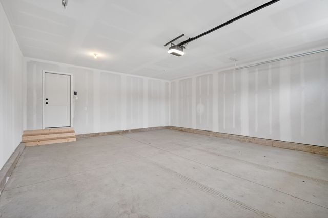 2517 Shaw Street, Des Moines, IA 50317