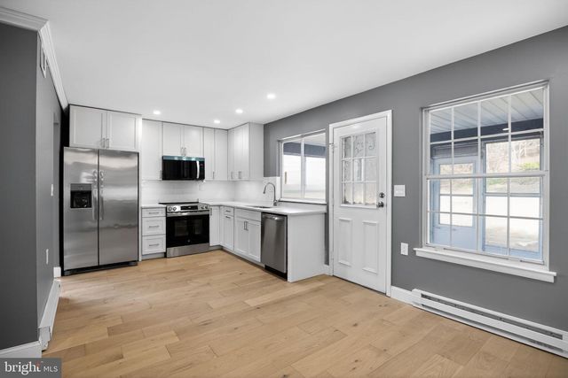 19 STAMFORD PL, Southampton, NJ 08088