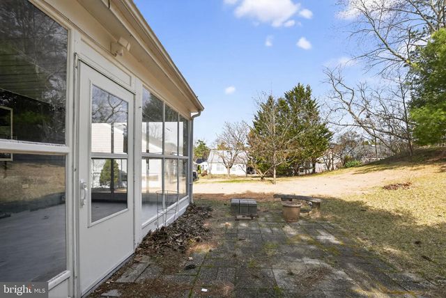 19 STAMFORD PL, Southampton, NJ 08088