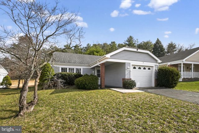 19 STAMFORD PL, Southampton, NJ 08088