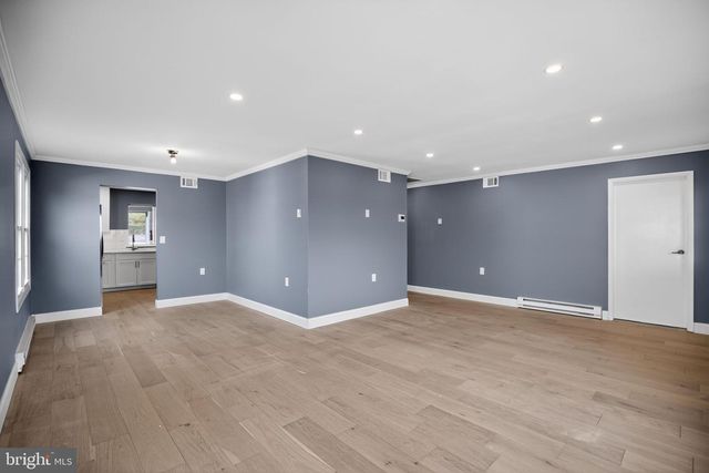 19 STAMFORD PL, Southampton, NJ 08088