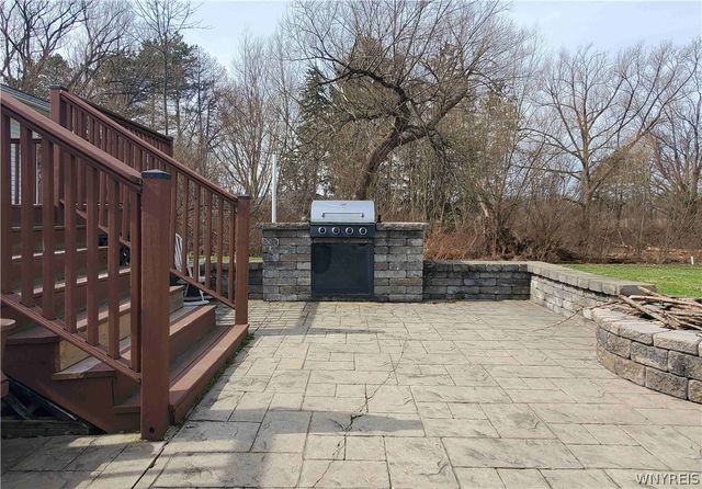 1306 Stebbins Road, Hanover, NY 14136