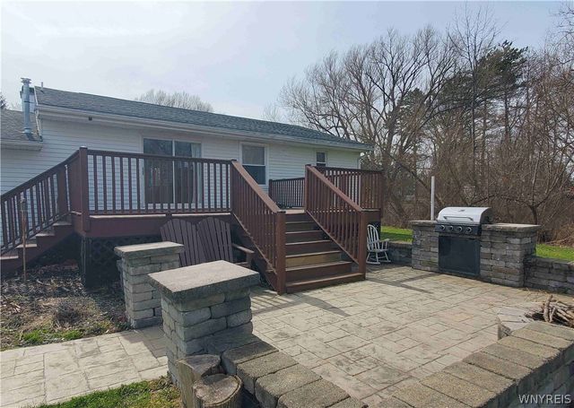 1306 Stebbins Road, Hanover, NY 14136