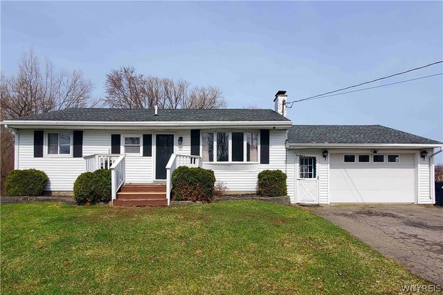 1306 Stebbins Road, Hanover, NY 14136