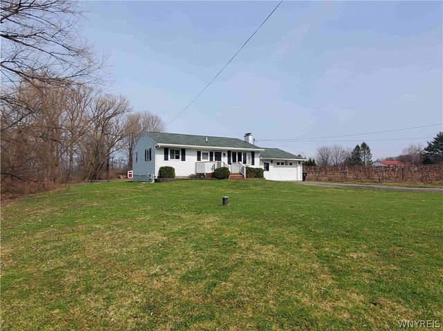 1306 Stebbins Road, Hanover, NY 14136