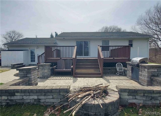 1306 Stebbins Road, Hanover, NY 14136