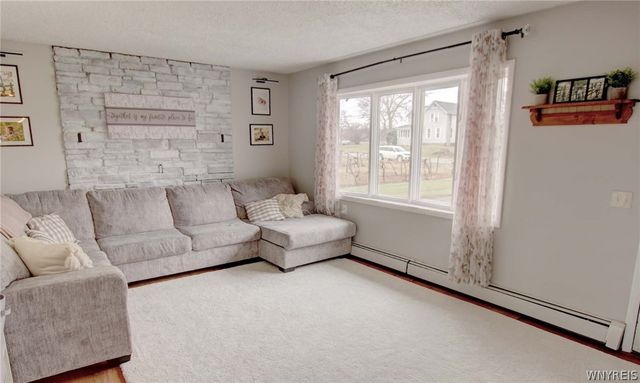 1306 Stebbins Road, Hanover, NY 14136